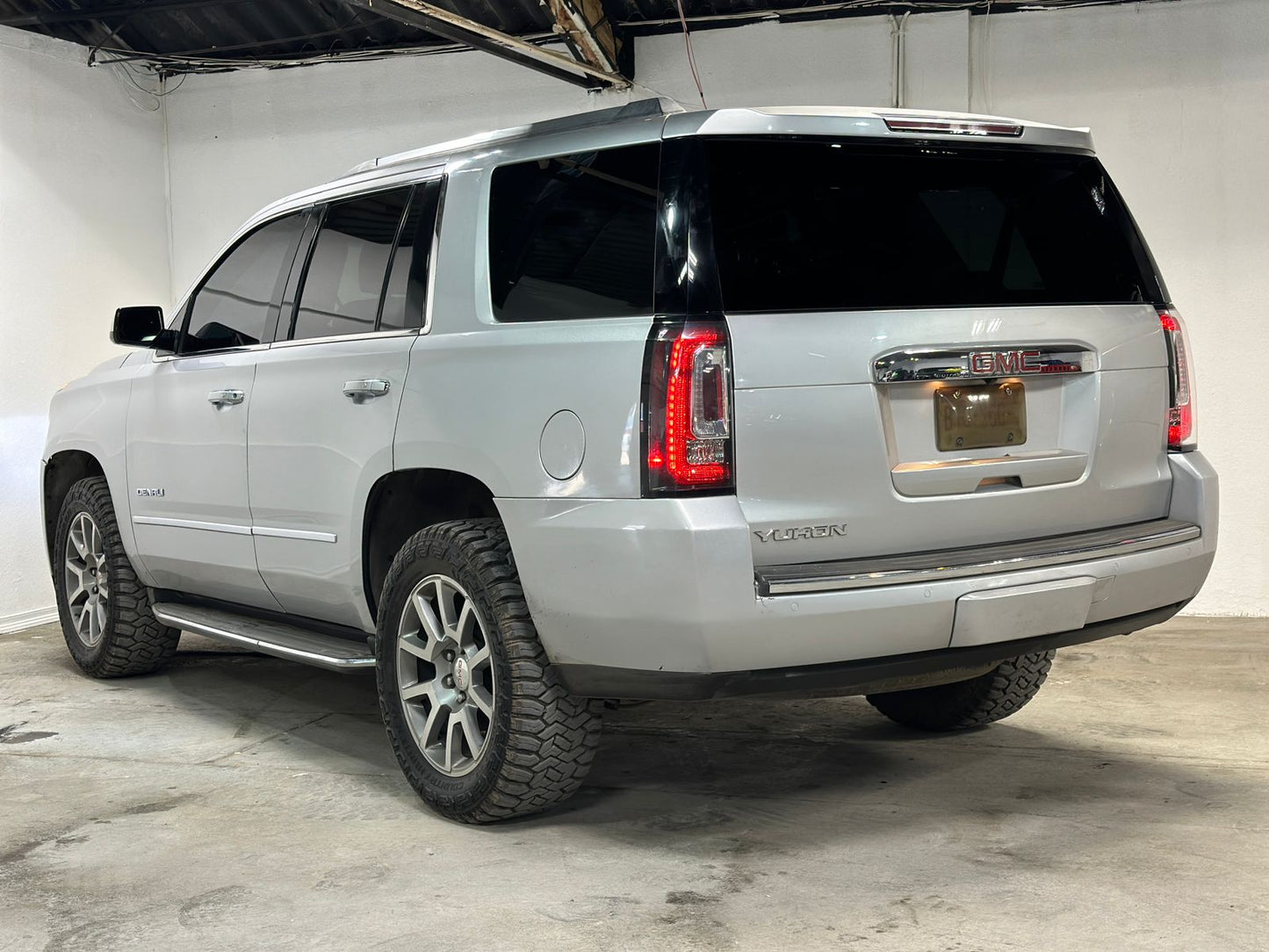 GMC Yukon Denali 2017