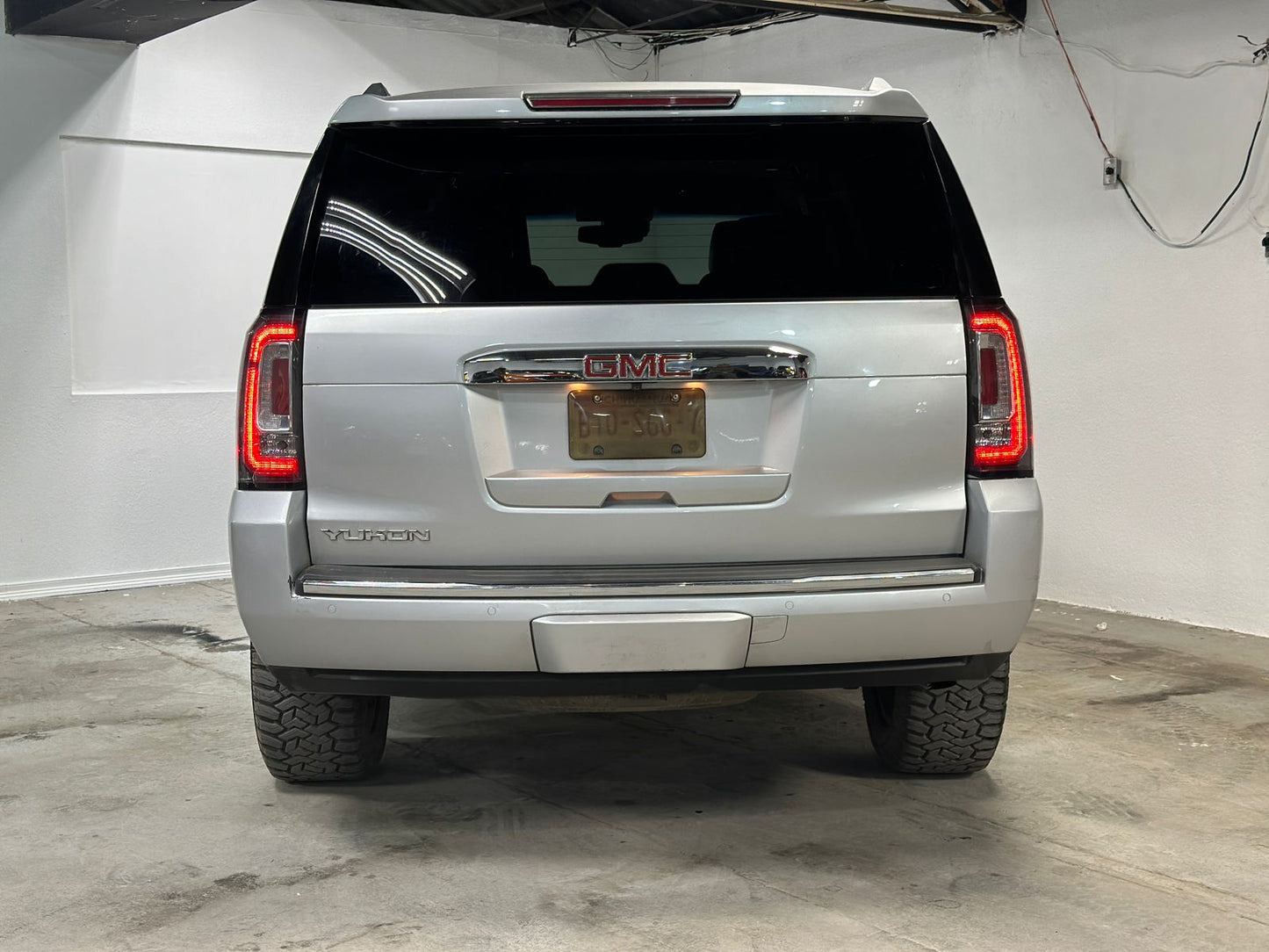 GMC Yukon Denali 2017